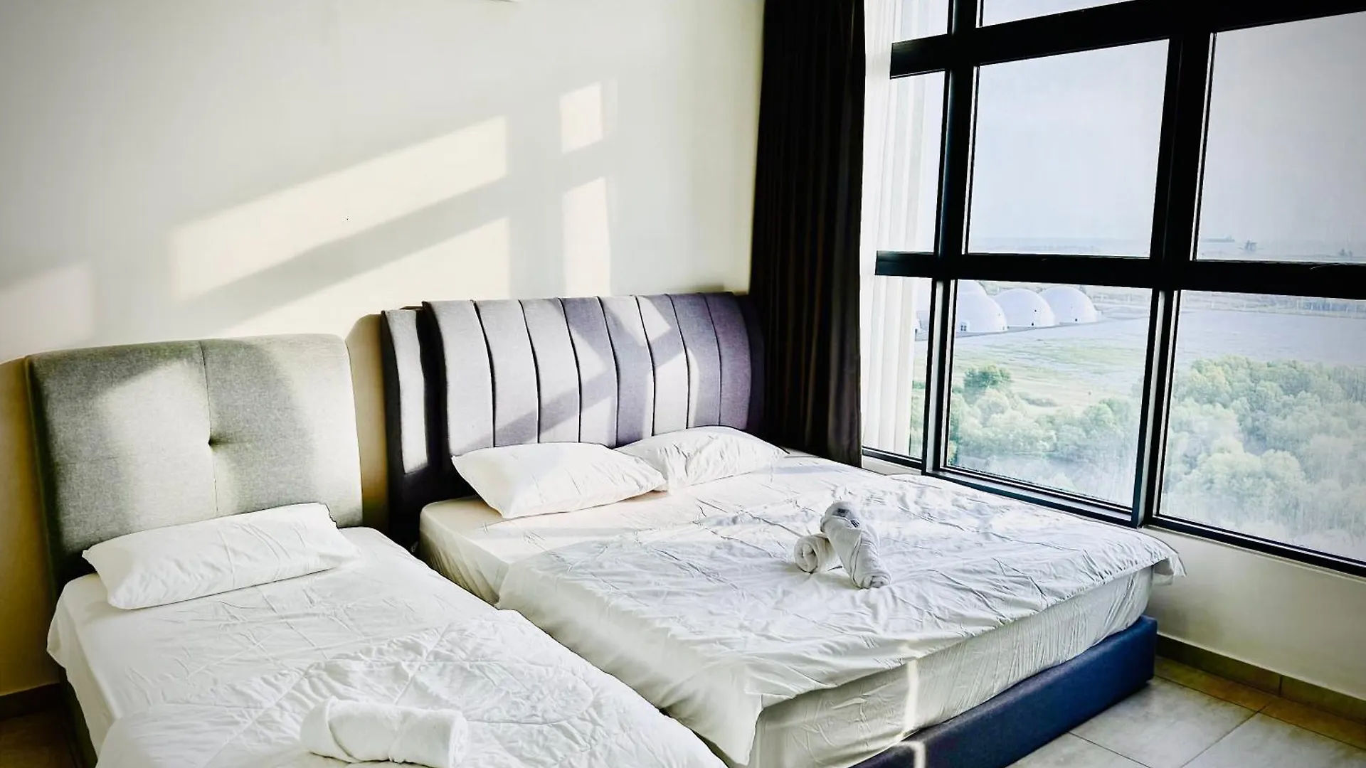 Atlantis Residences Melaka Seaview I Poolview Free Wi-Fi Parking